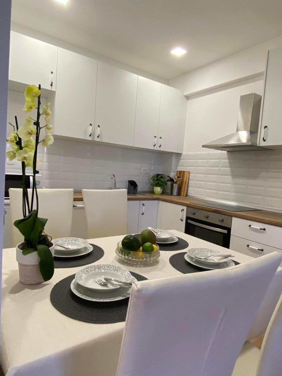 Apartment Megy *